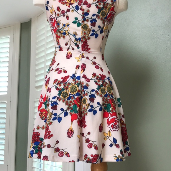 Vintage Floral Fit & Flare Dress - RePosh - Picture 5 of 6
